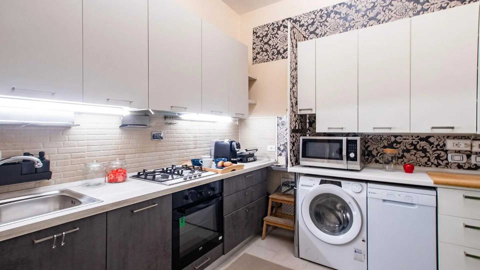 Smart House Colosseo By Barbarhouse Apartment Rome Italy