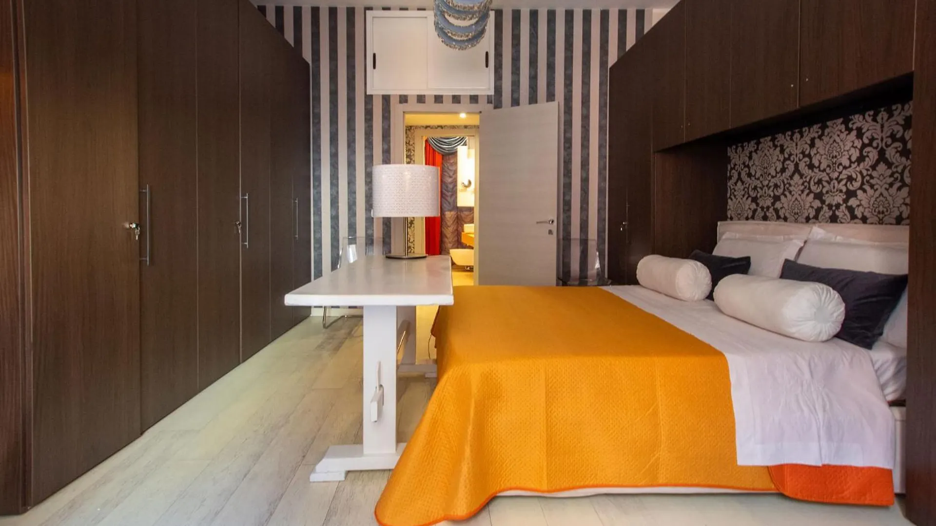 Smart House Colosseo By Barbarhouse Apartment Rome